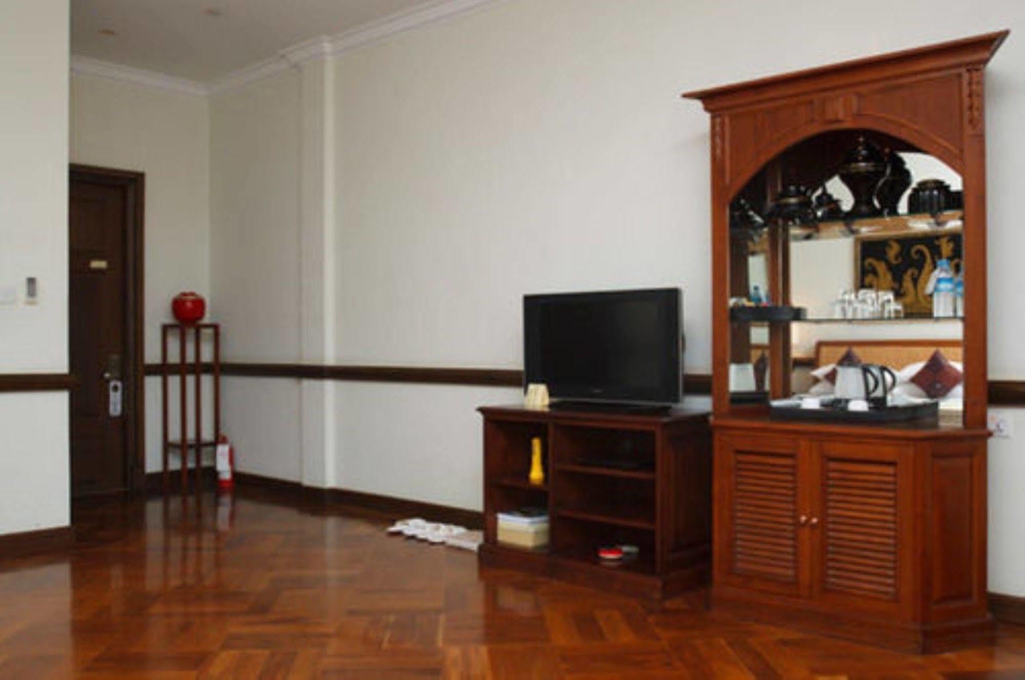 The Hotel Amara Nay Pyi Taw Naypyidaw Dış mekan fotoğraf