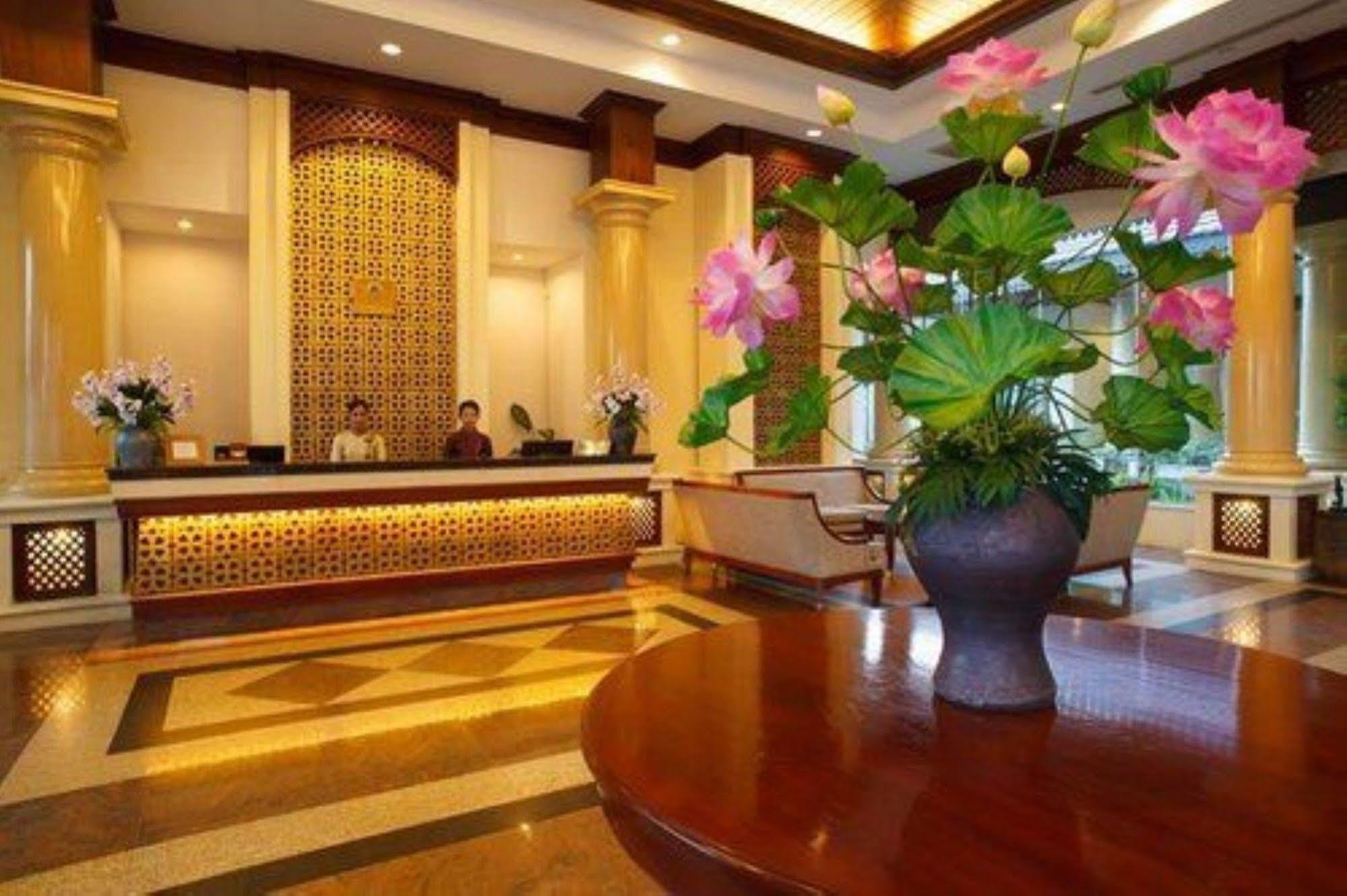The Hotel Amara Nay Pyi Taw Naypyidaw Dış mekan fotoğraf