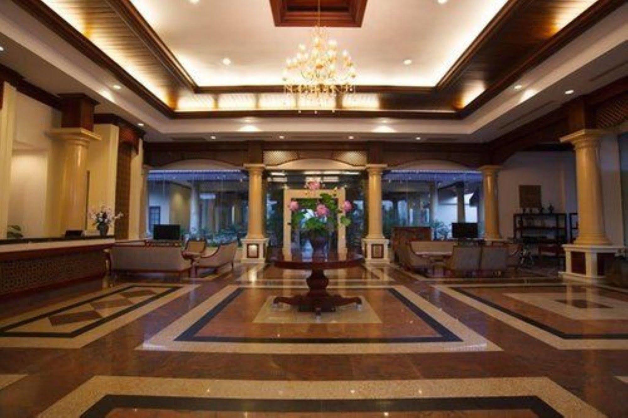 The Hotel Amara Nay Pyi Taw Naypyidaw Dış mekan fotoğraf